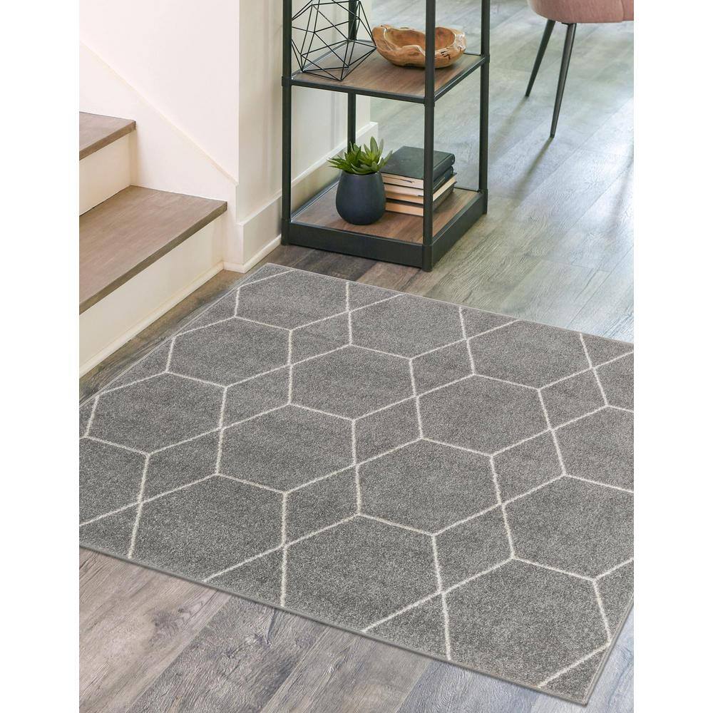 Light Gray Trellis Square Rug with Easy Care Synthetic Material