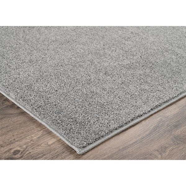 Palmer Plush 4 ft. x 6 ft. Silver Washable Non Slip Solid Color Area Rug