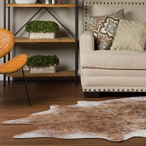 Winston 5 Maple 5 ft. 6 in. x 6 ft. 10 in. Faux Hyde Area Rug