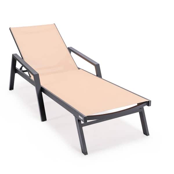 Leisuremod Marlin Modern Black Aluminum Outdoor Chaise Lounge Chair With Arms and Fire Pit Table (Light Brown)