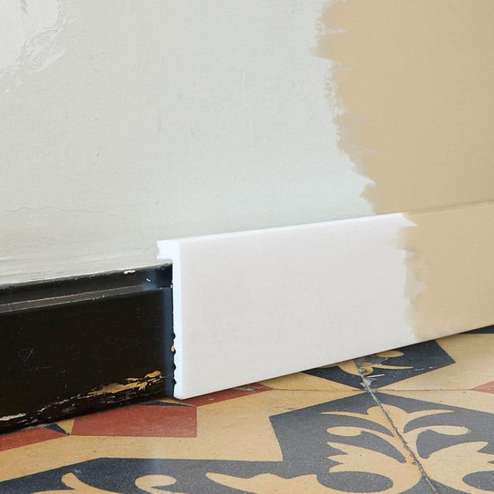 Primed White Polystyrene Baseboard Moulding Set of 20