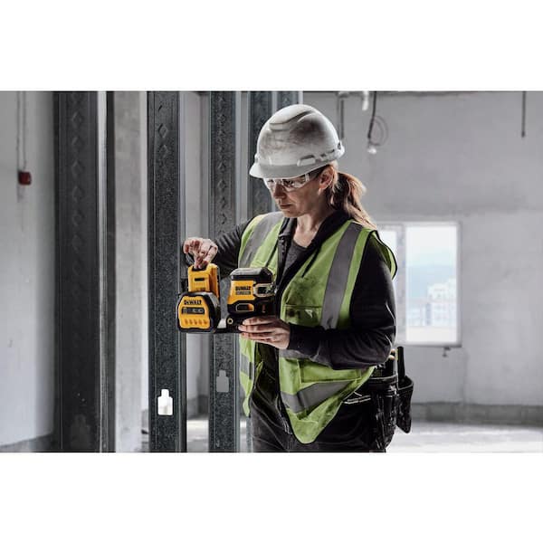 DEWALT - 20V Max Cordless Lithium-Ion Green Cross-Line Laser Level Kit, (1) 2.0Ah Battery, Charger, and TSTAK Case