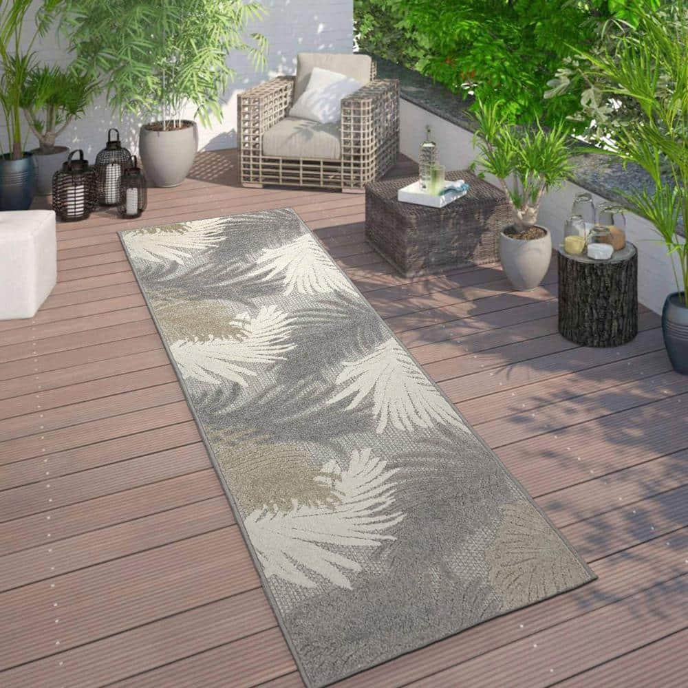 Tropical Floral Gray Synthetic 2'x7' Indoor/Outdoor Runner Rug