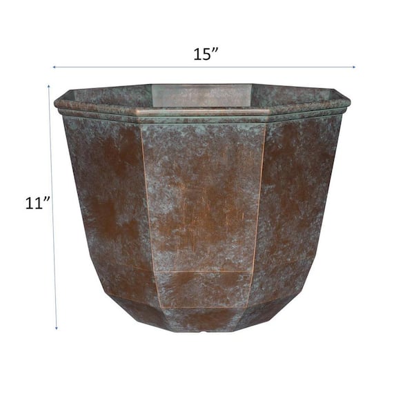 CHG CLASSIC HOME & GARDEN 15 in. Weathered Copper Shaina Resin