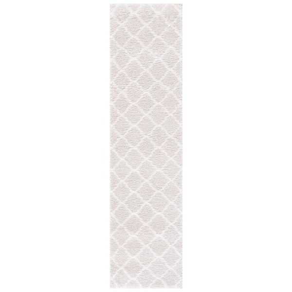 Tahoe Shag 2 ft. x 9 ft. Silver/White Trellis Diamond Runner Rug