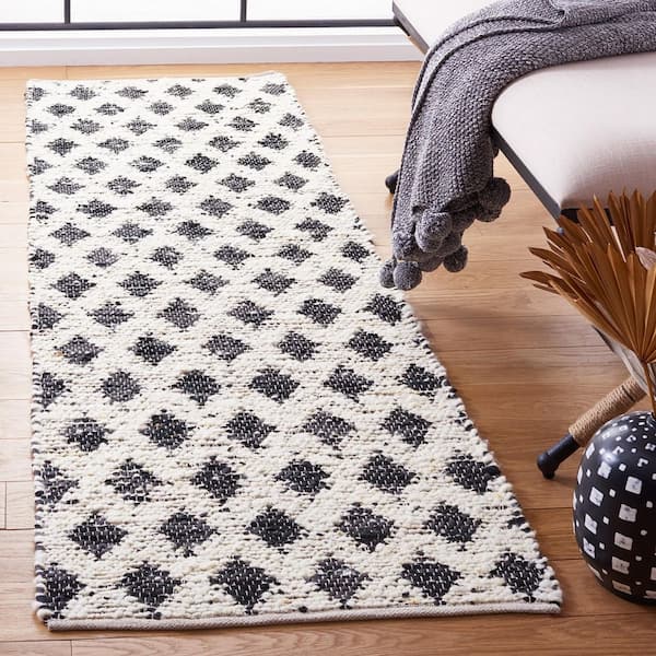 Natura 2 ft. x 8 ft. Beige/Black Diamond Marle Runner Rug