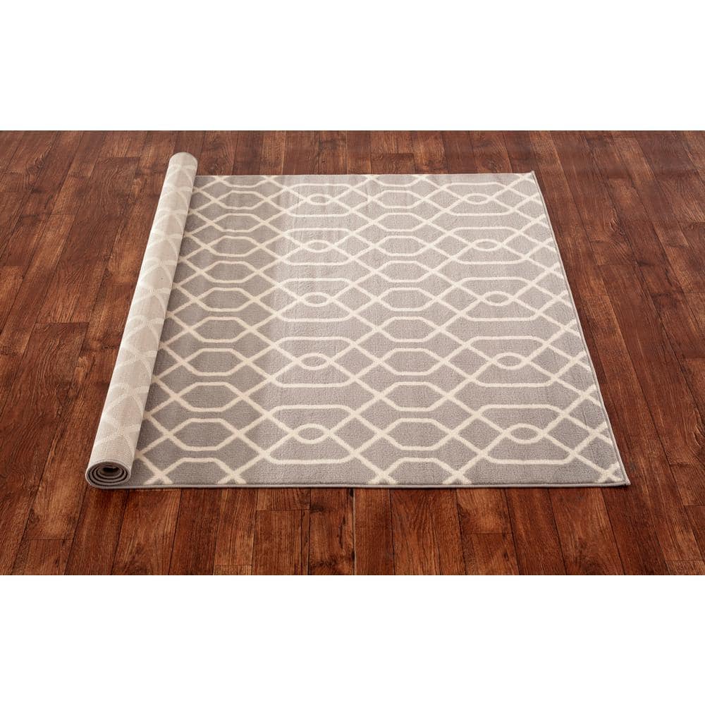 Easy-Care Modern Trellis Gray 5' x 7' Synthetic Area Rug