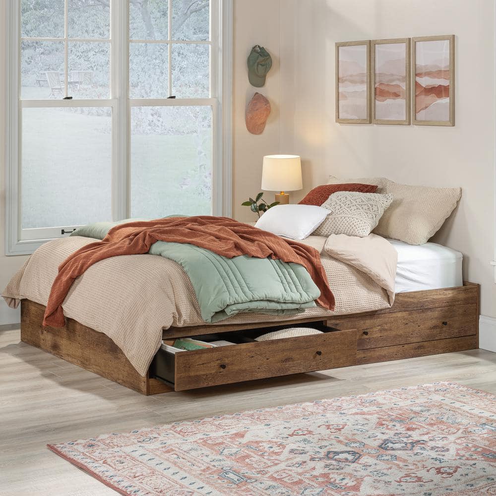 Vintage Oak Queen Storage Bed with Drawers