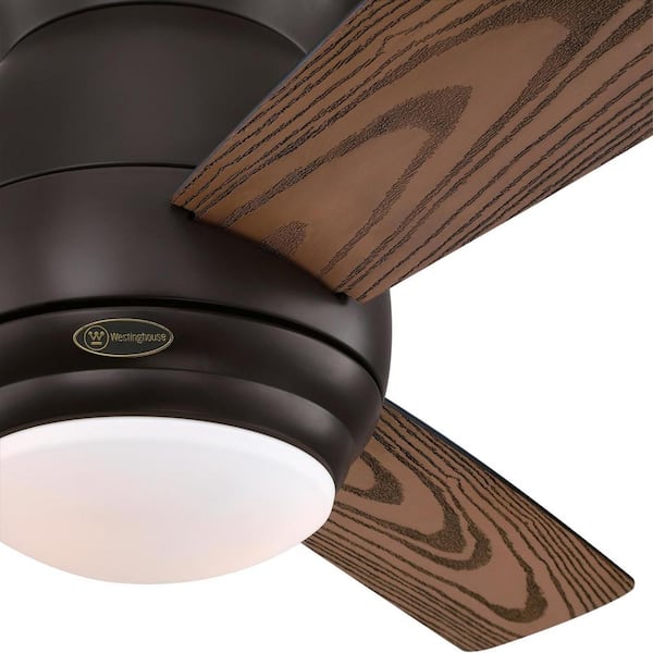 https://images.thdstatic.com/productImages/910f100d-defa-42a5-b3b5-6b950a93764f/svn/westinghouse-ceiling-fans-with-lights-74004b00-4f_600.jpg