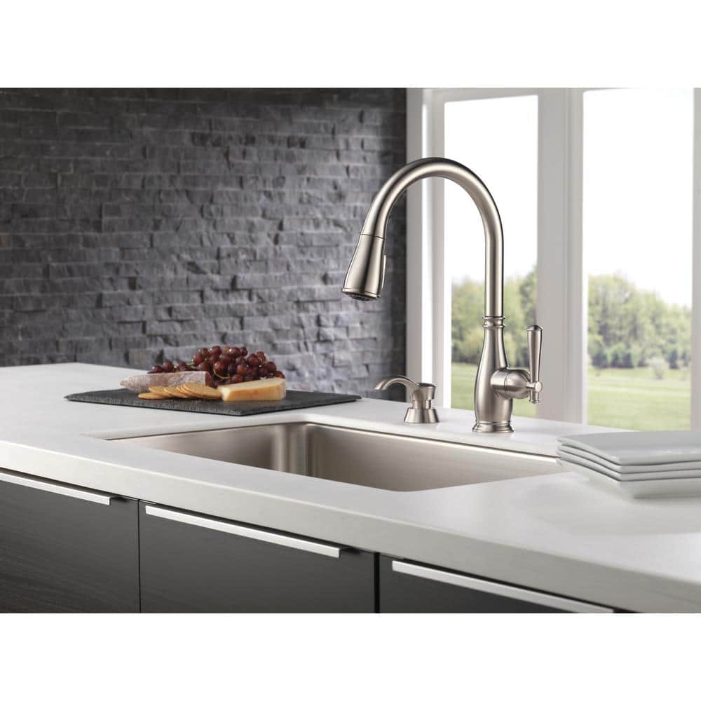 Stainless Steel Single Handle Pull-Down Kitchen Faucet