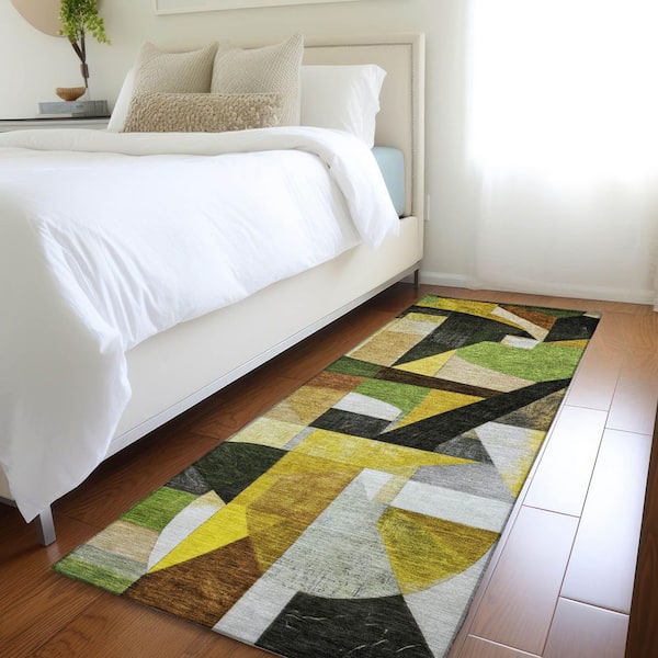 Chantille Machine Washable Indoor/Outdoor Abstract ACN1757 Green 2 ft. 3 in. x 7 ft. 6 in. Runner Rug