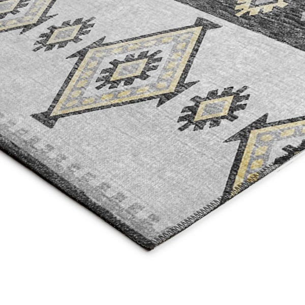 Yuma Grey 5 ft. x 7 ft. 6 in. Geometric Indoor/Outdoor Washable Area Rug