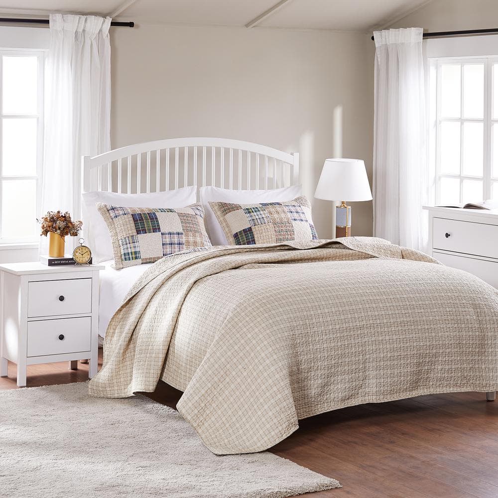 Twin Reversible Red Cotton Quilt and Sham Set