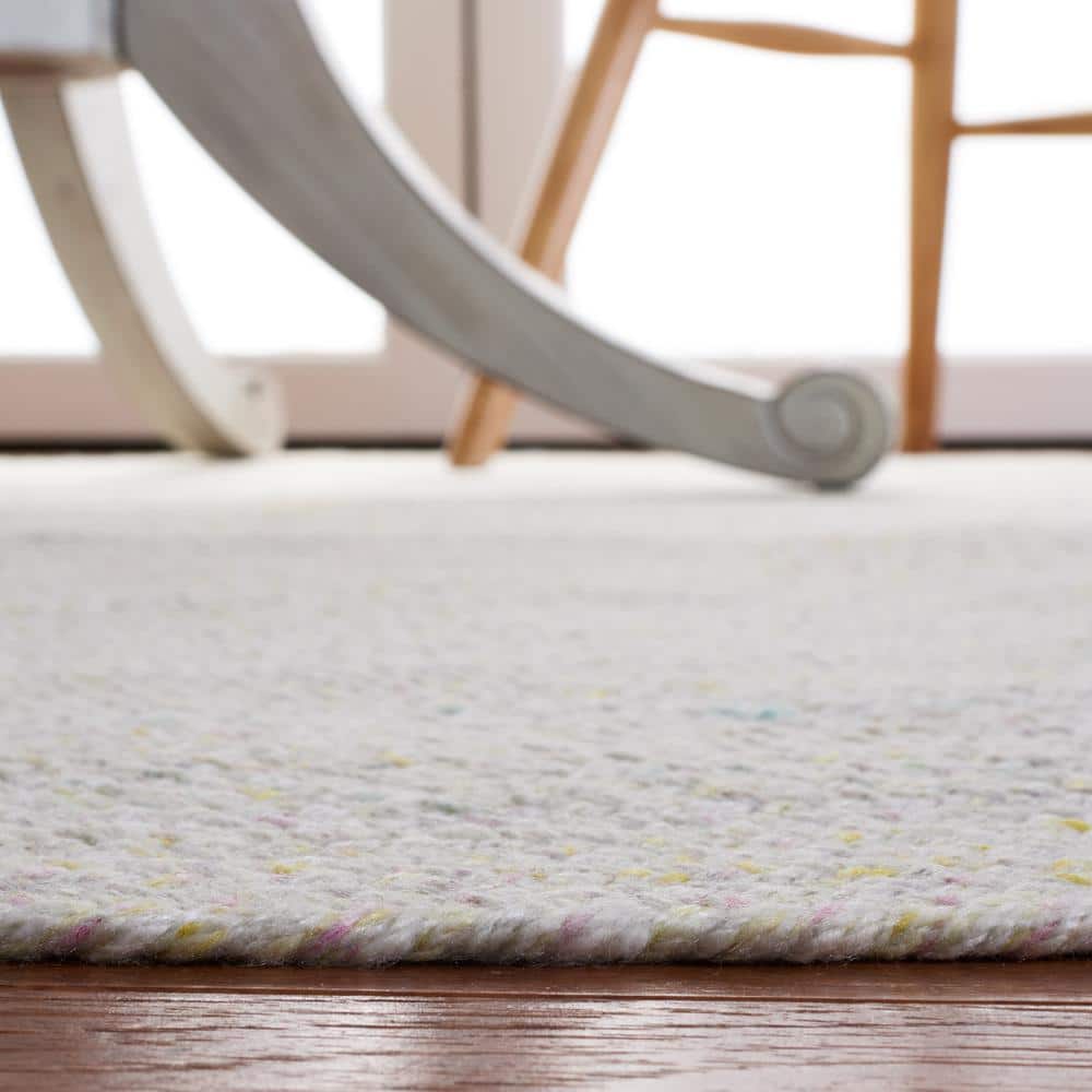 Ivory & Yellow Handwoven Synthetic 3' Round Braided Rug