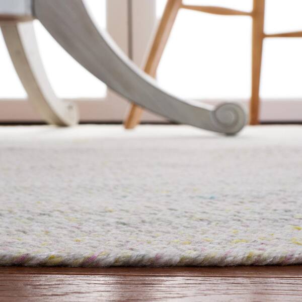 SAFAVIEH Braided Beige 6 ft. x 6 ft. Round Solid Striped Area Rug  BRD451B-6R - The Home Depot