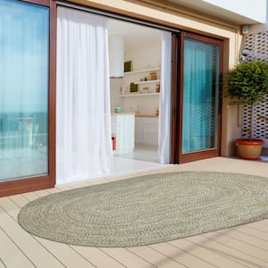 Braided Fog Green-White 4 ft. x 6 ft. Reversible Transitional Polypropylene Indoor/Outdoor Area Rug