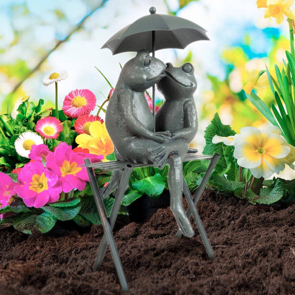 Romantic Frog Couple Polyresin Garden Statue with Umbrella