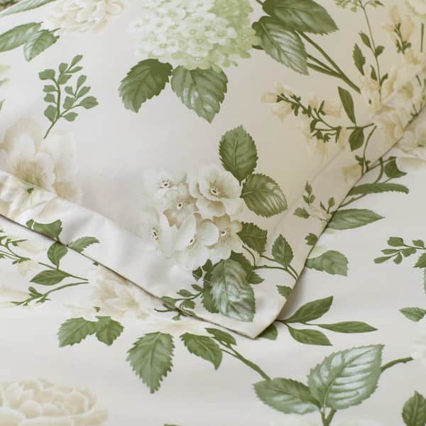 Legends Hotel Blooming Flowers Wrinkle-Free Sateen Comforter