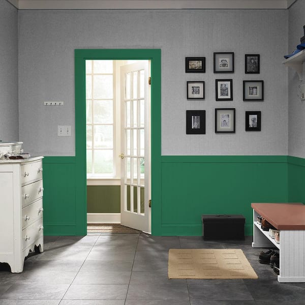 https://images.thdstatic.com/productImages/917adc8a-39ea-4ed6-bf06-266d5e1feb5b/svn/exquisite-emerald-behr-premium-cabinet-paint-752301-1d_600.jpg