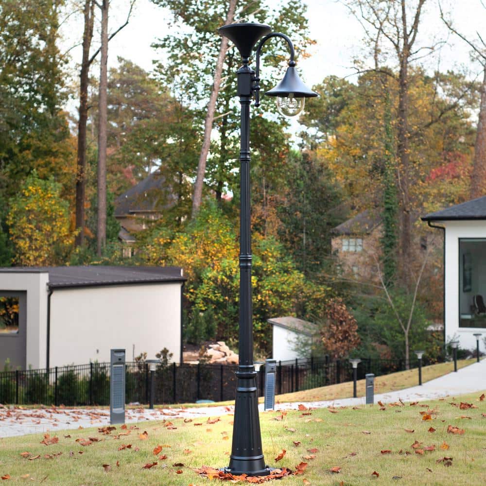 Black Cast Aluminum Solar LED Lamp Post with Dusk to Dawn Sensor