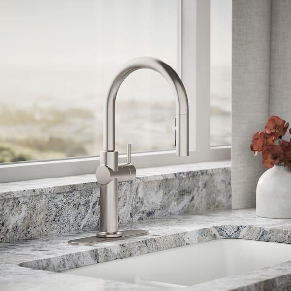 Crue Single-Handle Touchless Pull-Down Sprayer Kitchen Faucet in Vibrant Stainless