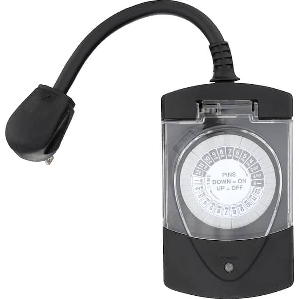 Outdoor Grounded Daily Mechanical Timer, Dual Outlet, White