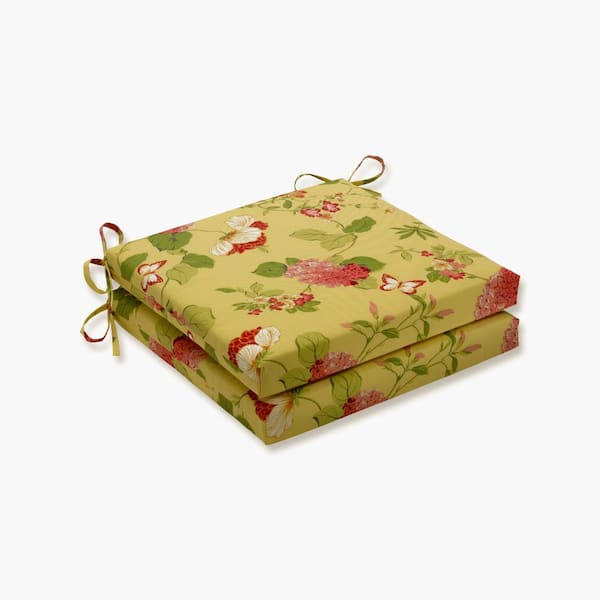 Pillow Perfect Floral 20 x 20 Outdoor Dining Chair Cushion in Gold/Red (Set of 2)