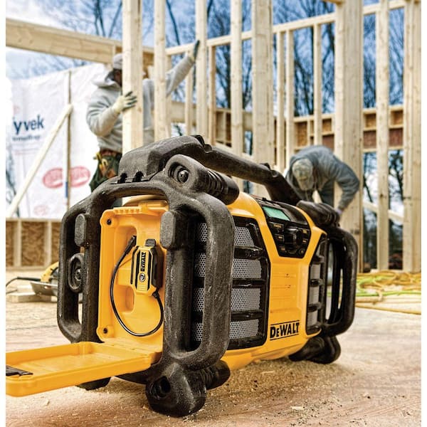 DEWALT - Bluetooth Radio Adapter