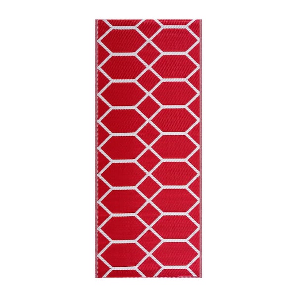 Miami Red White 2 ft. 3 in. x 6 ft. Reversible Recycled Plastic Indoor/Outdoor Area Rug