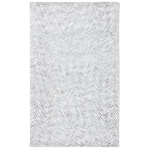 Soho Gray/Ivory 4 ft. x 6 ft. Solid Color Chevron Area Rug