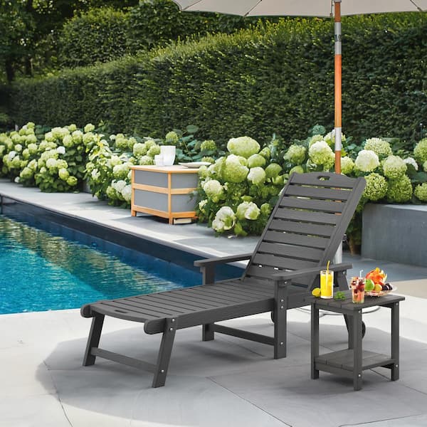 LUE BONA Hellen Keller Gray 2-Piece HDPS Plastic Adjustable Outdoor Patio Reclining Chaise Lounge Chair Set with Side Table