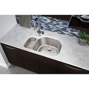 Lustertone 32in. Undermount 2 Bowl 18 Gauge  Stainless Steel Sink Only and No Accessories