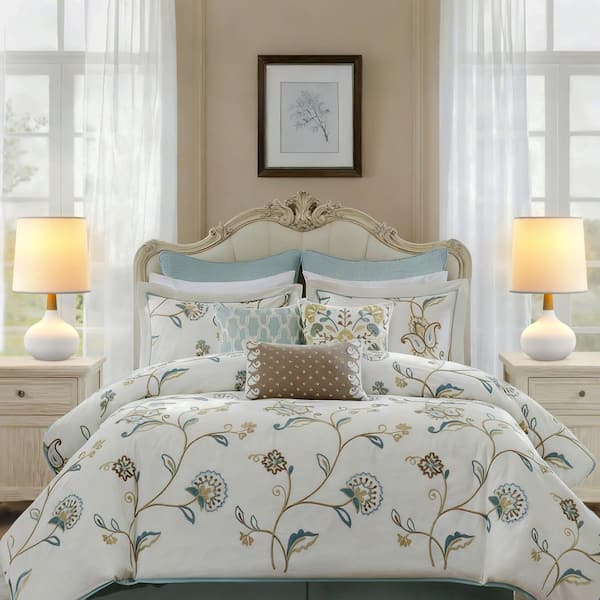 Maxax Cleveland 14 in. White Modern Ceramic Bedroom Living Room