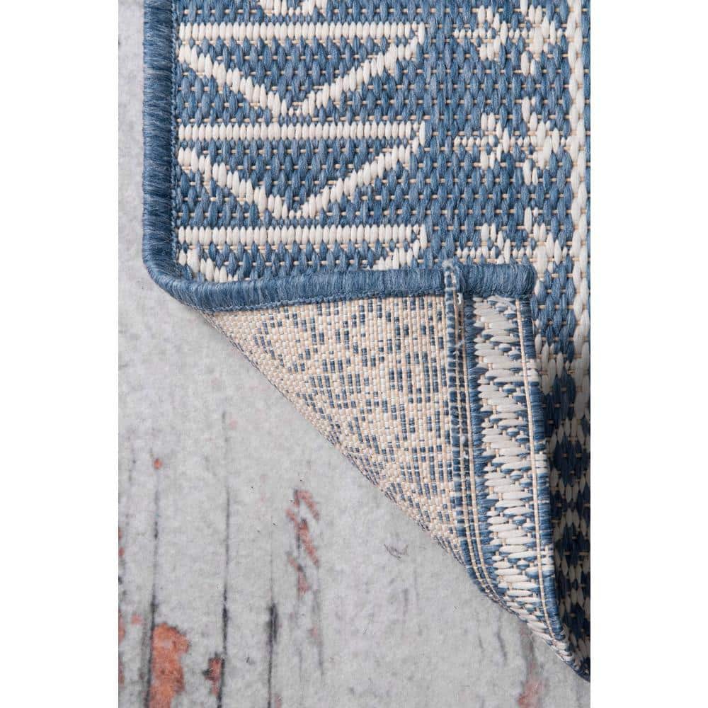 Round Blue Synthetic Easy Care Stain-resistant Rug