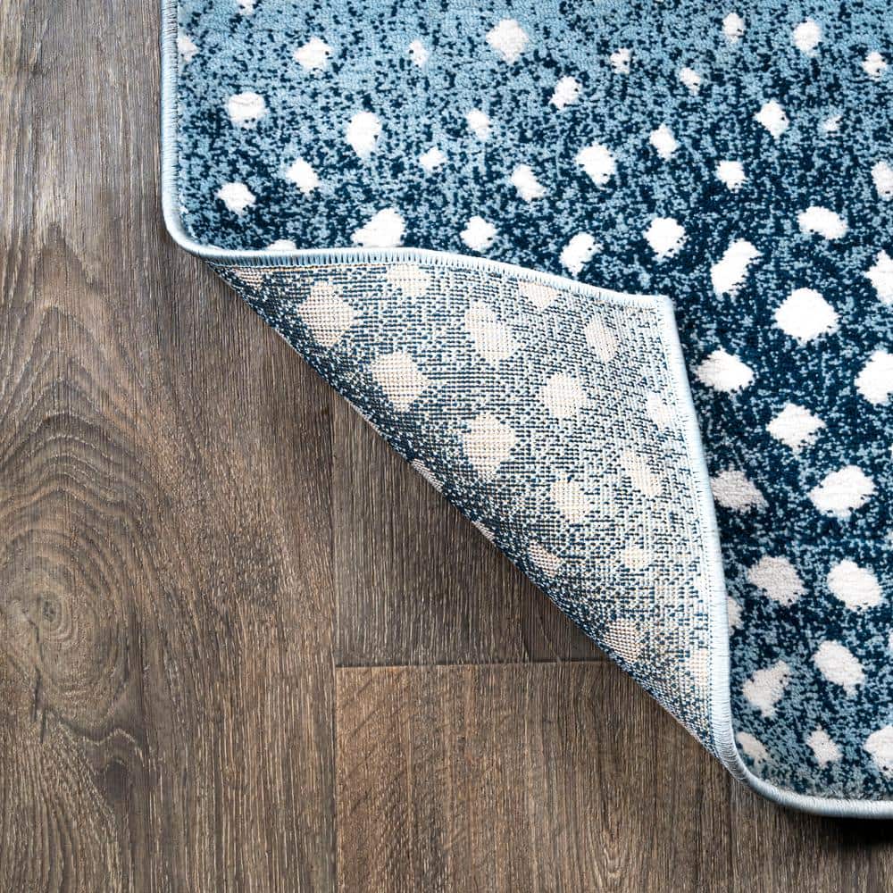 Abstract Antelope Blue and Cream 5' x 8' Easy-Care Area Rug