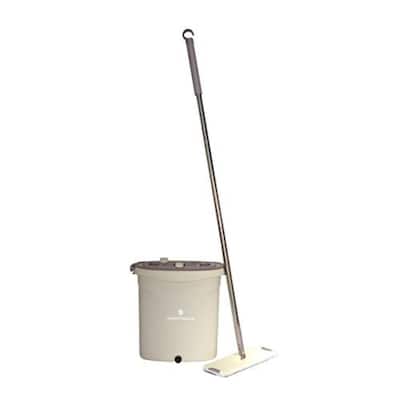 OrganizeMe Microfiber Flat Mop Kit with One Bucket Cleaning System