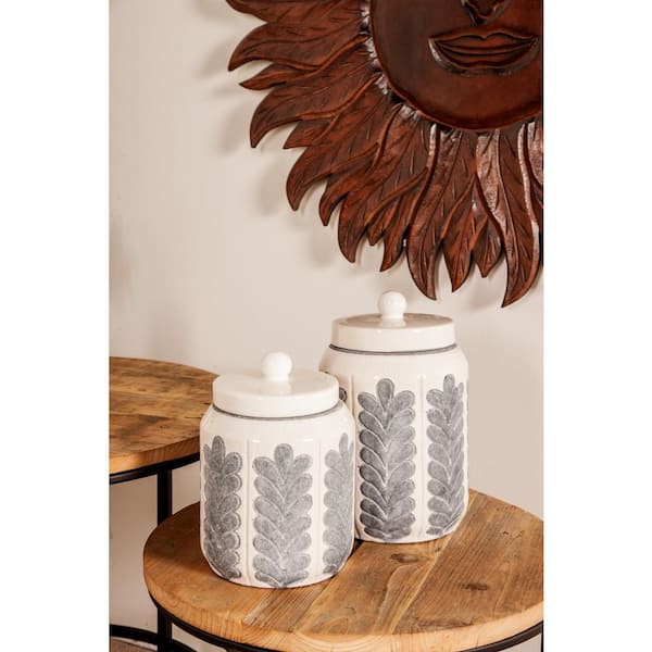 Country porcelain biscuit jar