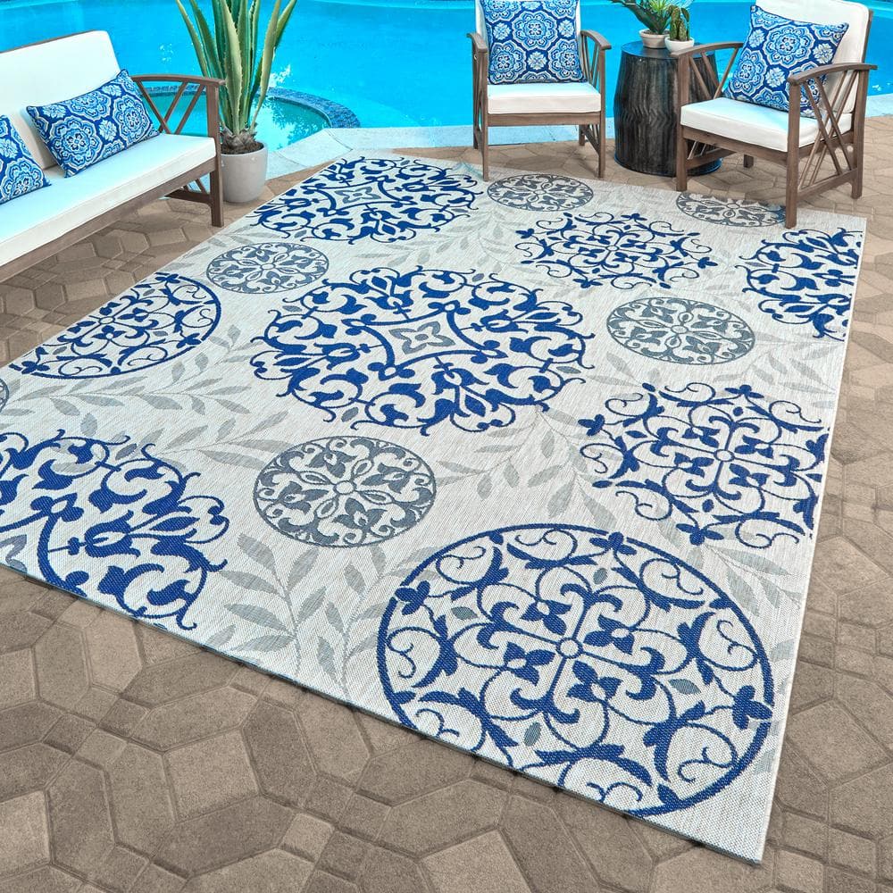 Grain and Navy Synthetic Medallion Outdoor Rug, 8'6" x 13'1"