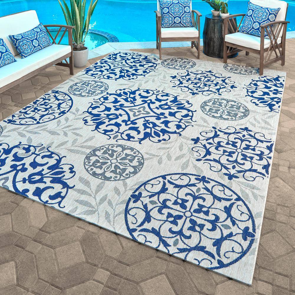 Grain and Navy Synthetic Medallion Outdoor Rug, 8'6" x 13'1"