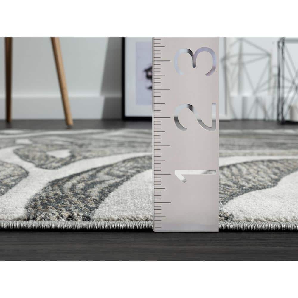 Gray Floral 6' x 9' Stain-Resistant Synthetic Area Rug