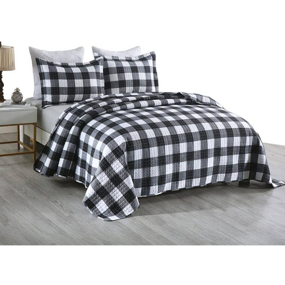 King Black and White Plaid Reversible Quilt Set