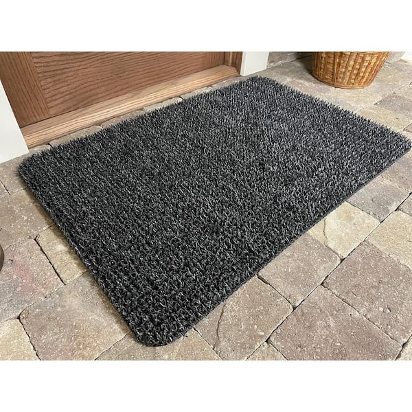 Flair Flint 23.5 in. x 35.5 in. Door Mat