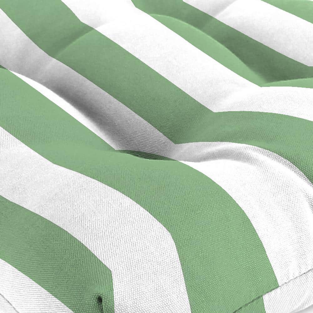 19" x 19" Green and White Polyester Outdoor Wicker Seat Cushion Set
