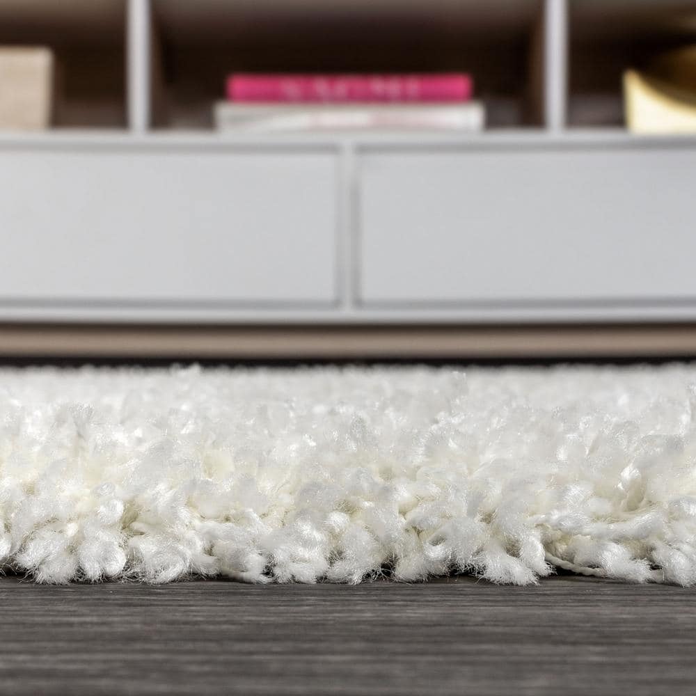 White 8' x 10' Synthetic Shag Area Rug