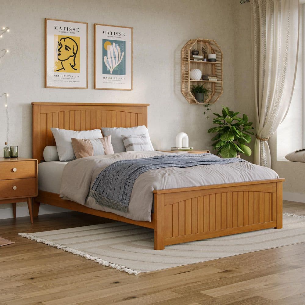 Nantucket White Full Solid Wood Frame Low Profile Platform Bed with Matching Footboard and USB Device Charger