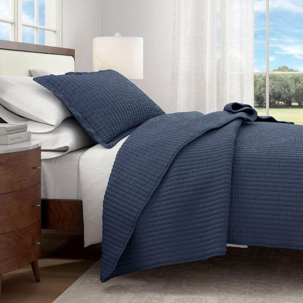 FRESHFOLDS Navy Twin Premium Solid 2-Piece Microfiber Quilt Set