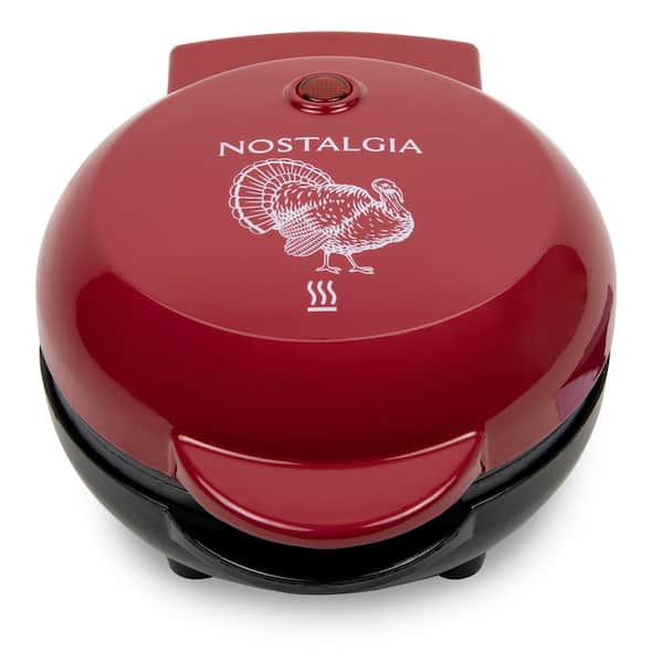 https://images.thdstatic.com/productImages/92894865-1fe6-4317-9a6d-b54a60eee49d/svn/maroon-nostalgia-waffle-makers-mwftrky5crby-76_600.jpg