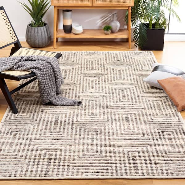 Tibetan 5 ft. x 8 ft. Ivory/Gray Geometric Area Rug