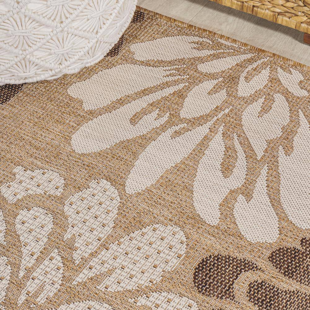 Modern Floral Geometric Gray 5' Square Synthetic Area Rug