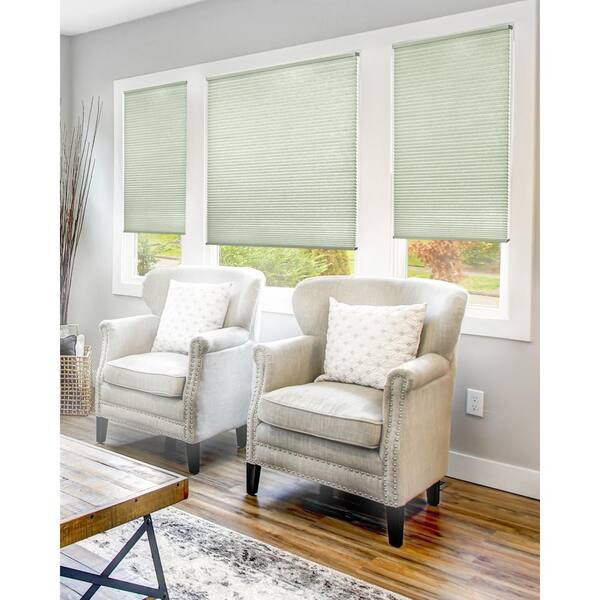 https://images.thdstatic.com/productImages/92c239f1-6285-4a76-bad8-e206ecd38137/svn/pebble-grey-light-filtering-chicology-cellular-shades-ccsht-im-lf-pgy-47-75x48-4f_600.jpg